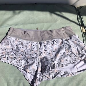 Lululemon speed shorts size 6